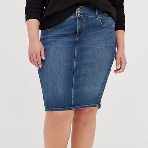 Torrid Jegging Denim Midi Skirt - Medium Wash - Size 22